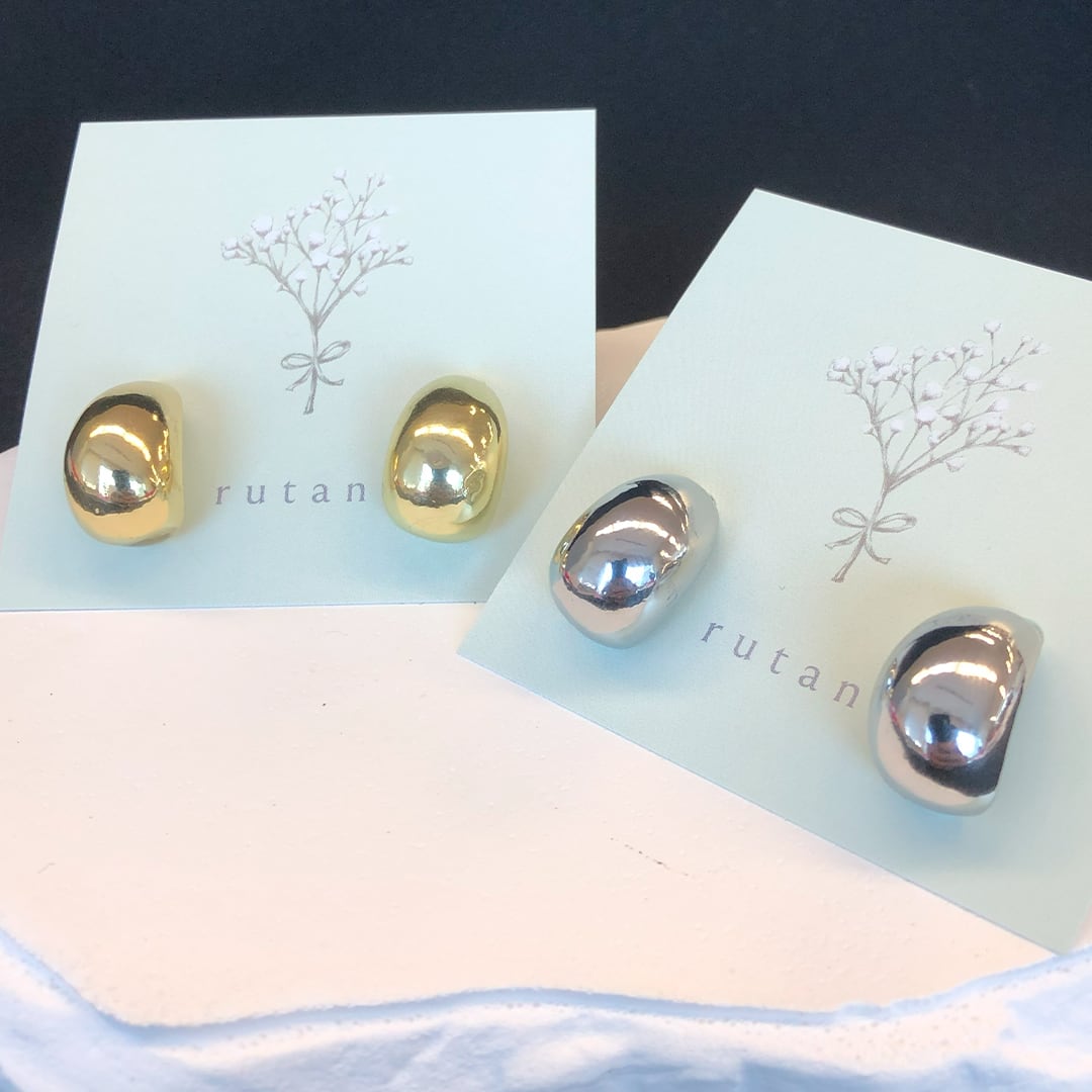 P21 / grains ピアス