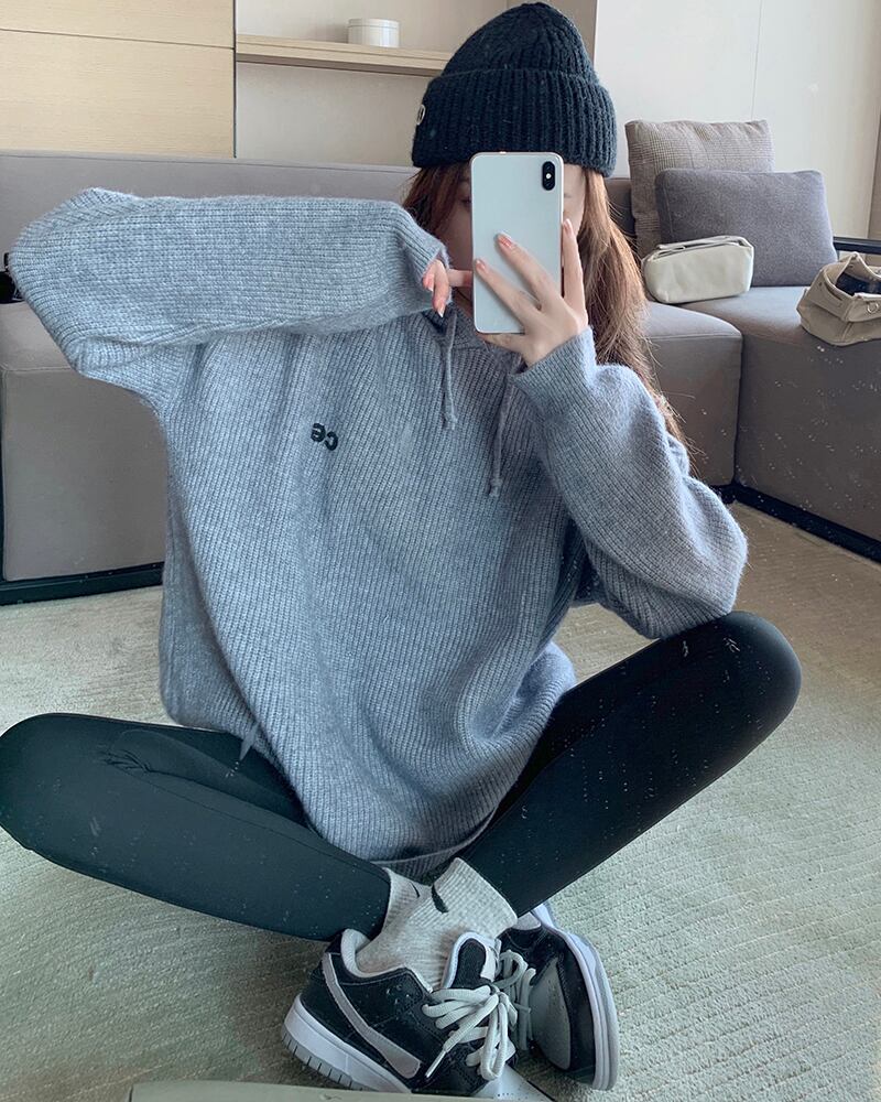 セーター ニットオータムウィンタースタイルスタンダードフードトップス レトロ 秋物 冬物 ブラックストロベリース94810487289