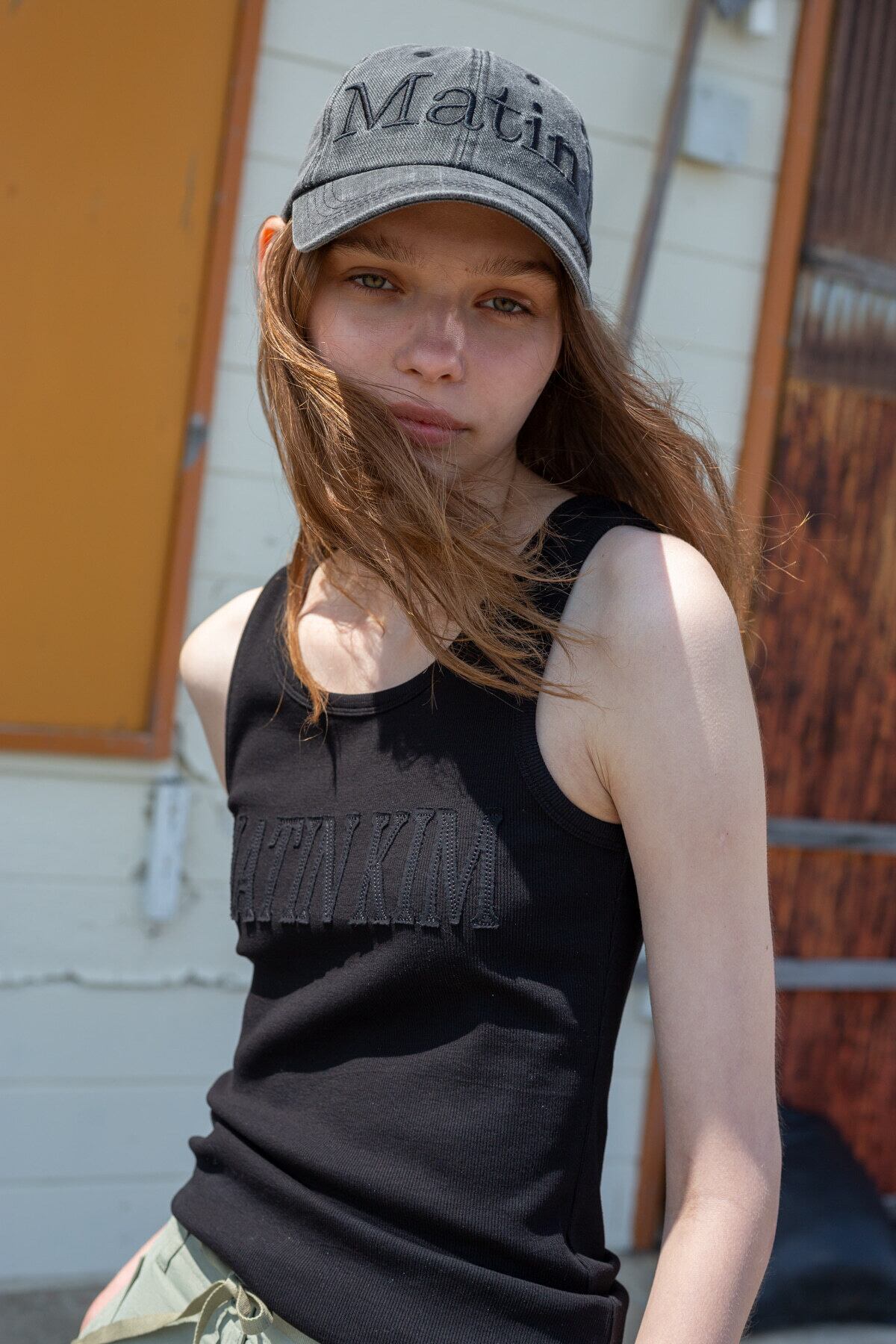 【新品】MATIN KIM LOGO APPLIQUE SLIM TANKTOP Matin Kim] LOGO APPLIQUE SLIM TANK TOP IN BLACK 正規品 韓国