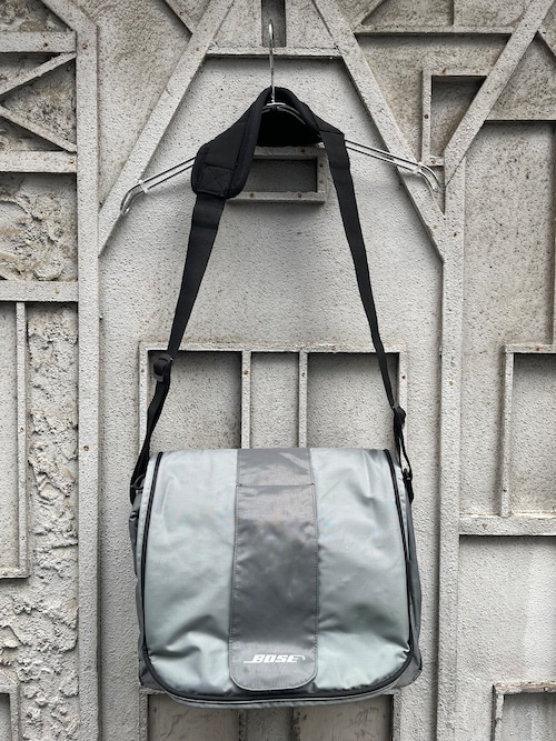"BOSE" travel messenger shoulder bag case