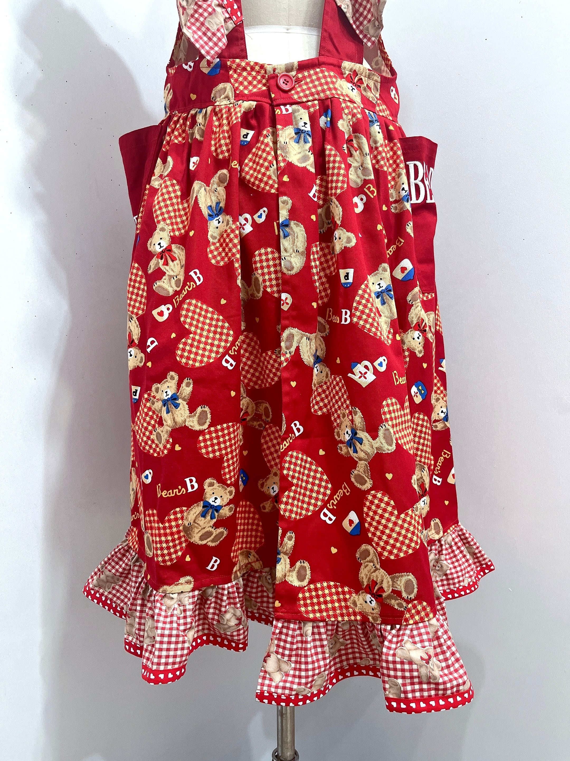 ぜつきぐ】くまフリルエプロンワンピ | zetsukigu