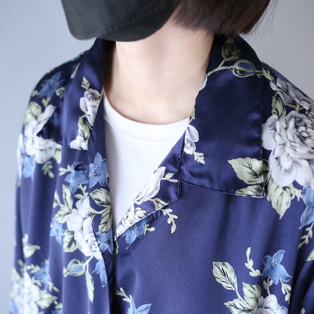 beautiful blue flower pattern over silhouette gloss fabric shirt