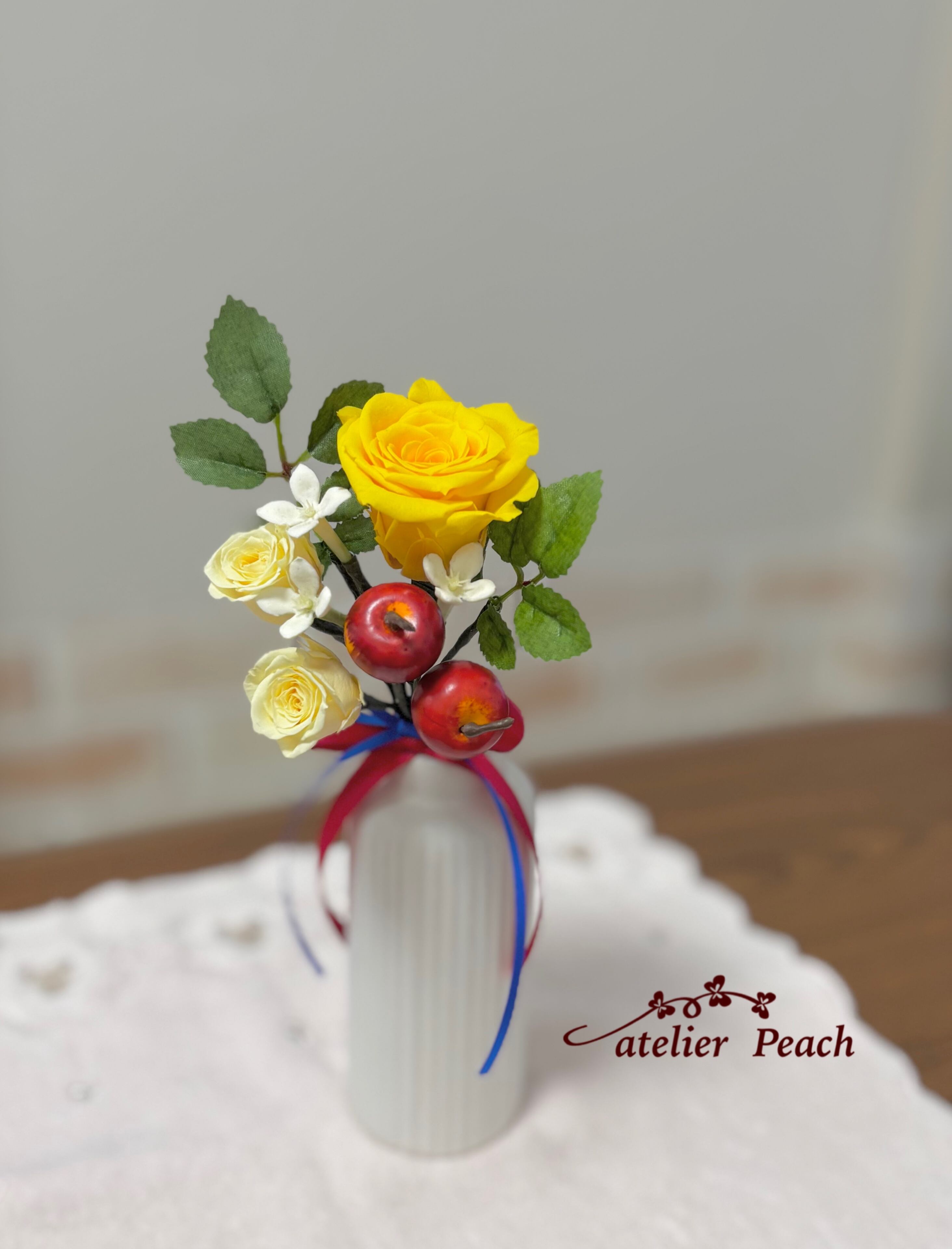 花瓶 花入れ 一輪挿し お花の定期便/3ヶ月毎に届く一輪挿し | アトリエpeach