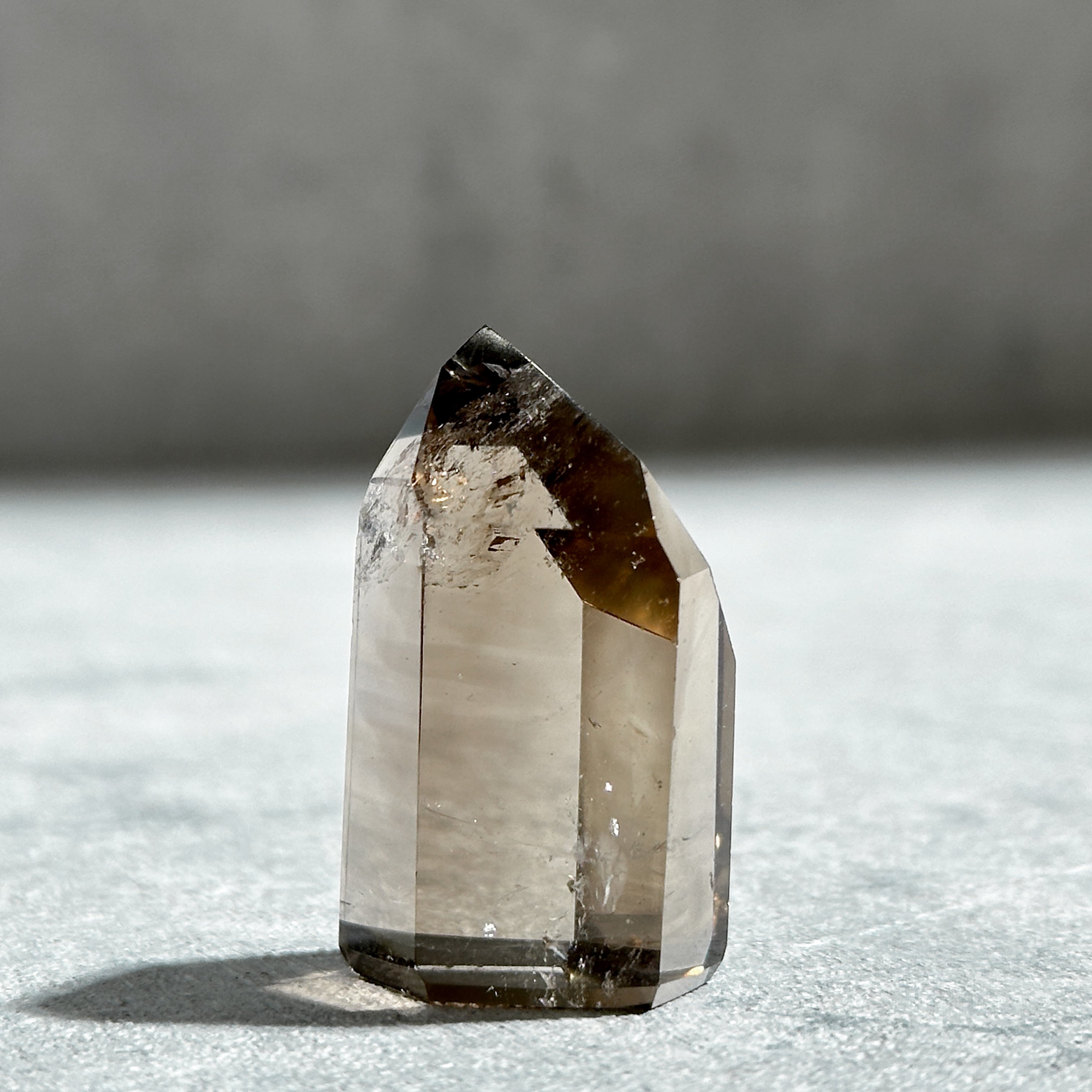 透明感 影山入り スモーキークォーツ ダブルポイント 高品質】スモーキークォーツ ミニタワー82◇ Smoky Quartz