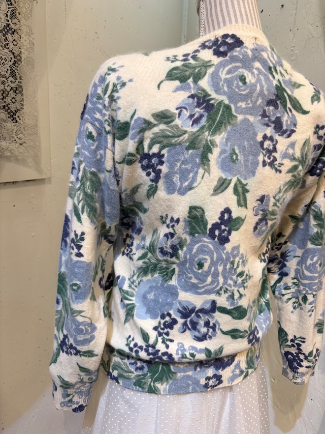 blue rose print sweater