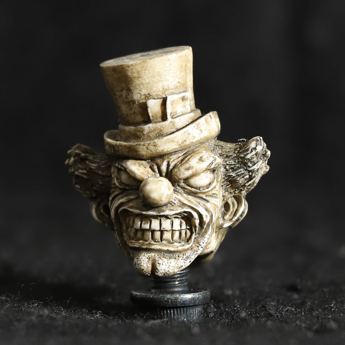 2FACE CLOWN VALVE CAP /Retro