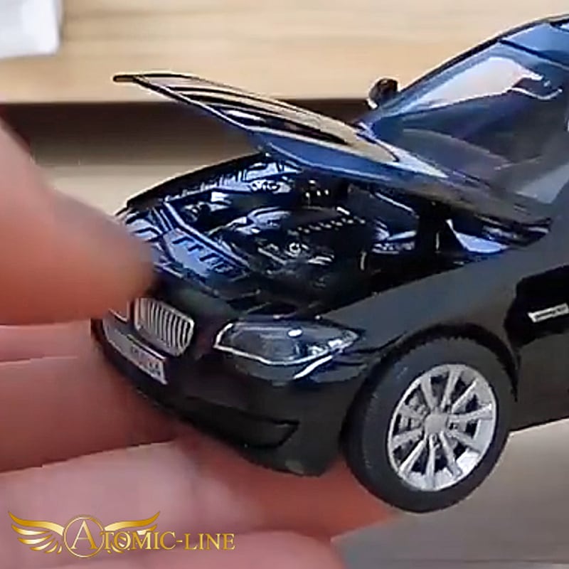 BMW 5シリーズ 535i 1/32 ミニカー 全3色 ライト点灯 エンジンサウンド