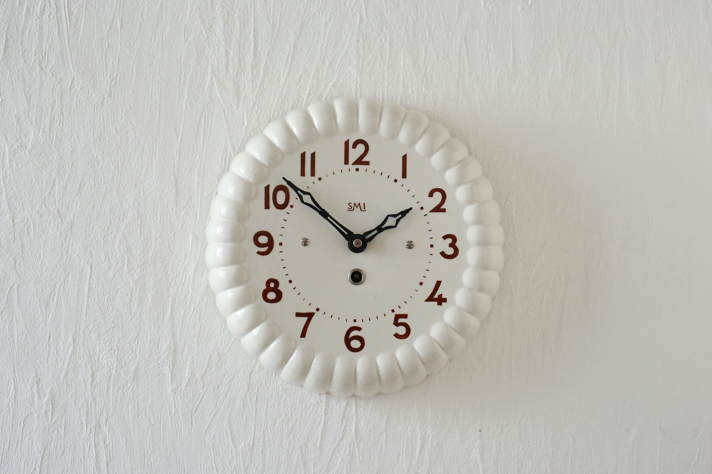 フランス アンティーク ヴィンテージ SMI社 陶器 壁掛け時計 ゼンマイ機械式 N-02970