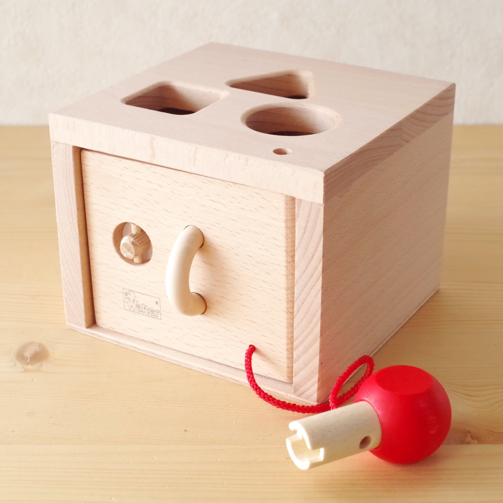 ニック キーボックス | 木のおもちゃ専門店 おもちゃ箱 イカロス 公式