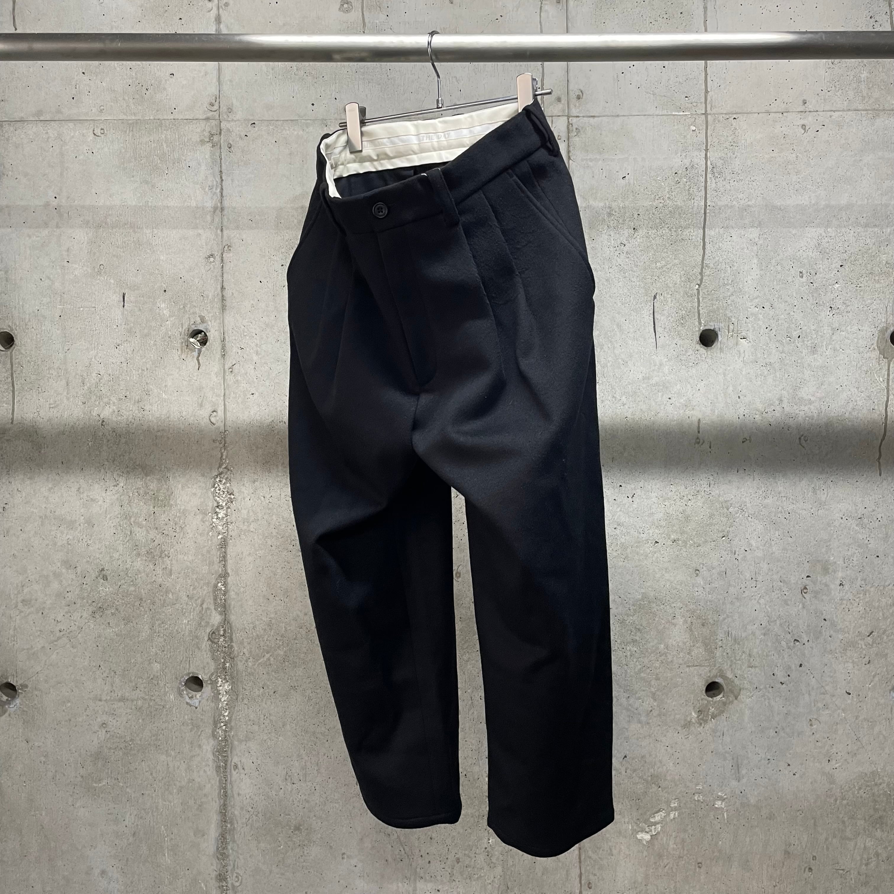 THE DAY】WOOL CASHMERE 2TUCK WIDE PANTS_BLACK | marfa store