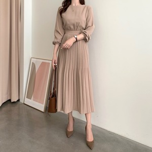 【送料無料】 ワンピース レディース ロングワンピース ロング丈 ミモレ丈 プリーツ切り替え プリーツ 長袖 パフスリーブ フレア ハイウエスト ゆったり 体型カバー 着痩せ 細見え 大人 上品 きれいめ 無地 シンプル おしゃれ お出かけ OL オフィスカジュアル 韓国ファッション 人気 春 秋 冬 20代 30代 40代 50代 ベージュ ブラック