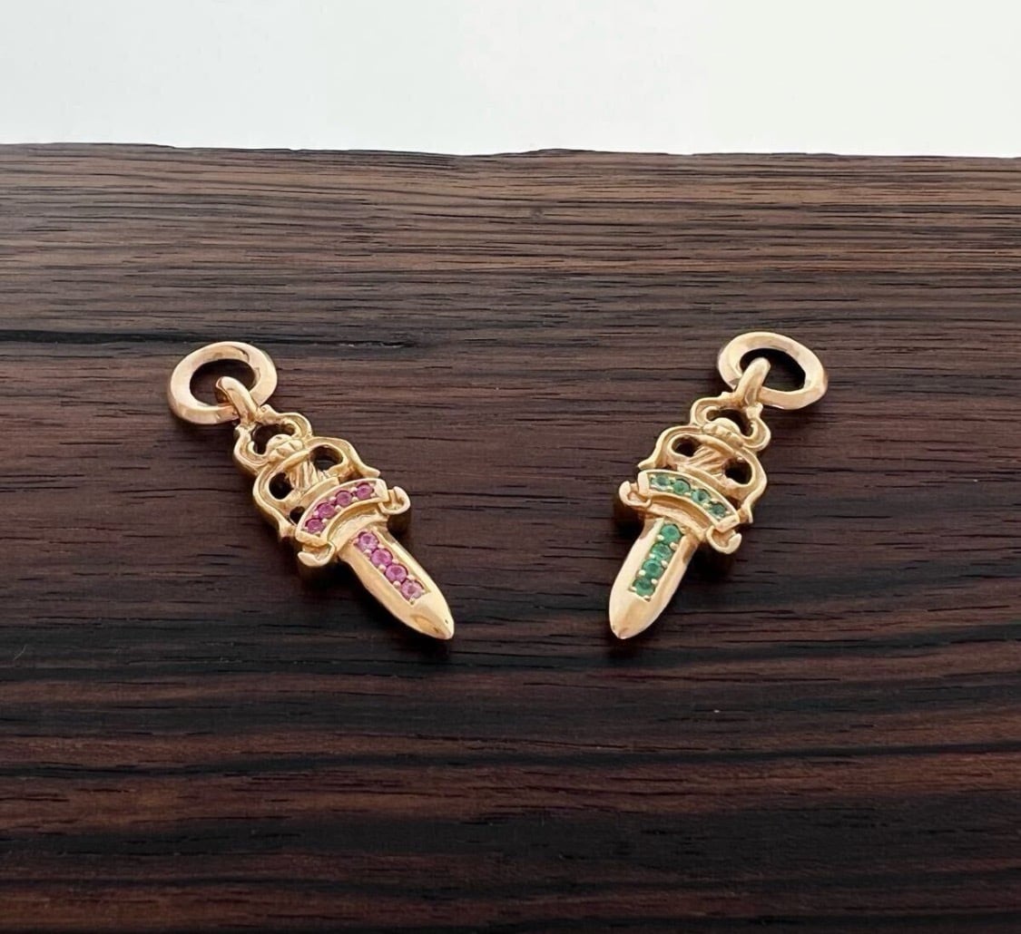 CHROME HEARTS クロムハーツ #5 ダガー パヴェ エメラルド チャーム