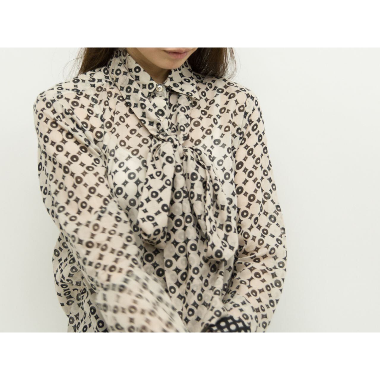 【MaxMara weeknd】 print bow tie blouse（マックスマーラ ウィーケンド プリントボウタイブラウス）1a