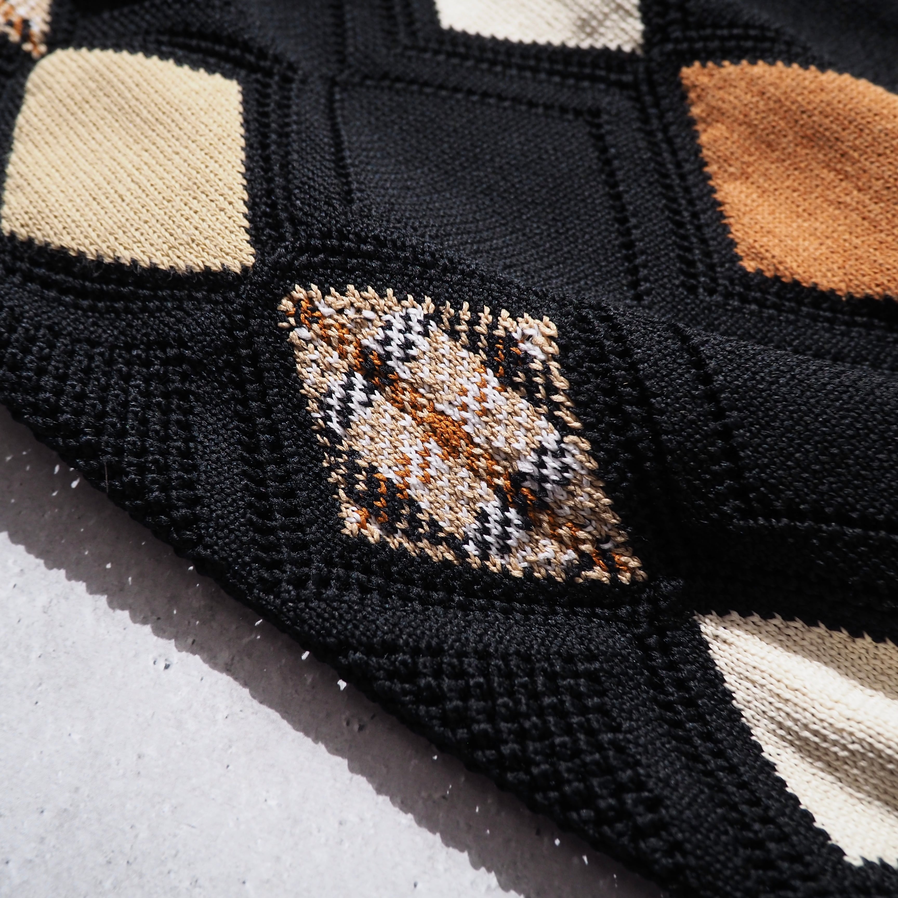 1990s " DAKS London " Multi Dia embbossed vintage knit Vest