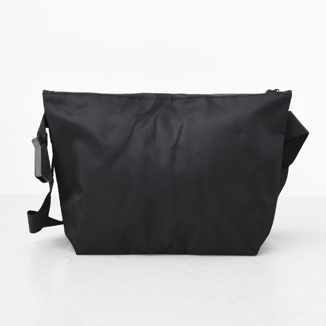meltum [メルタム] NYLON MESSENGER BAG (M) [MTM-BG-0320-26