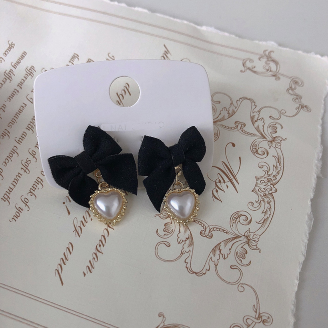 レトロリボンイヤリング / ピアス LK1133