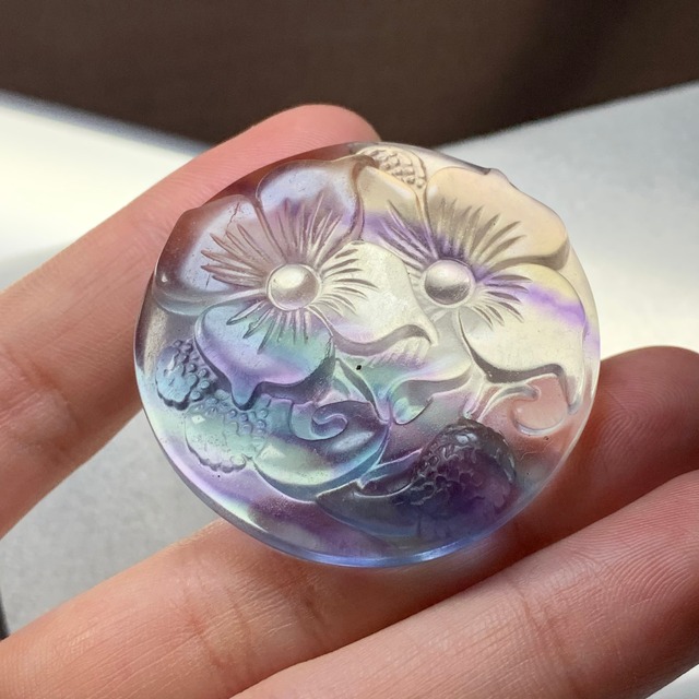 5.穴有☆フローライト花・ペンダントトップ