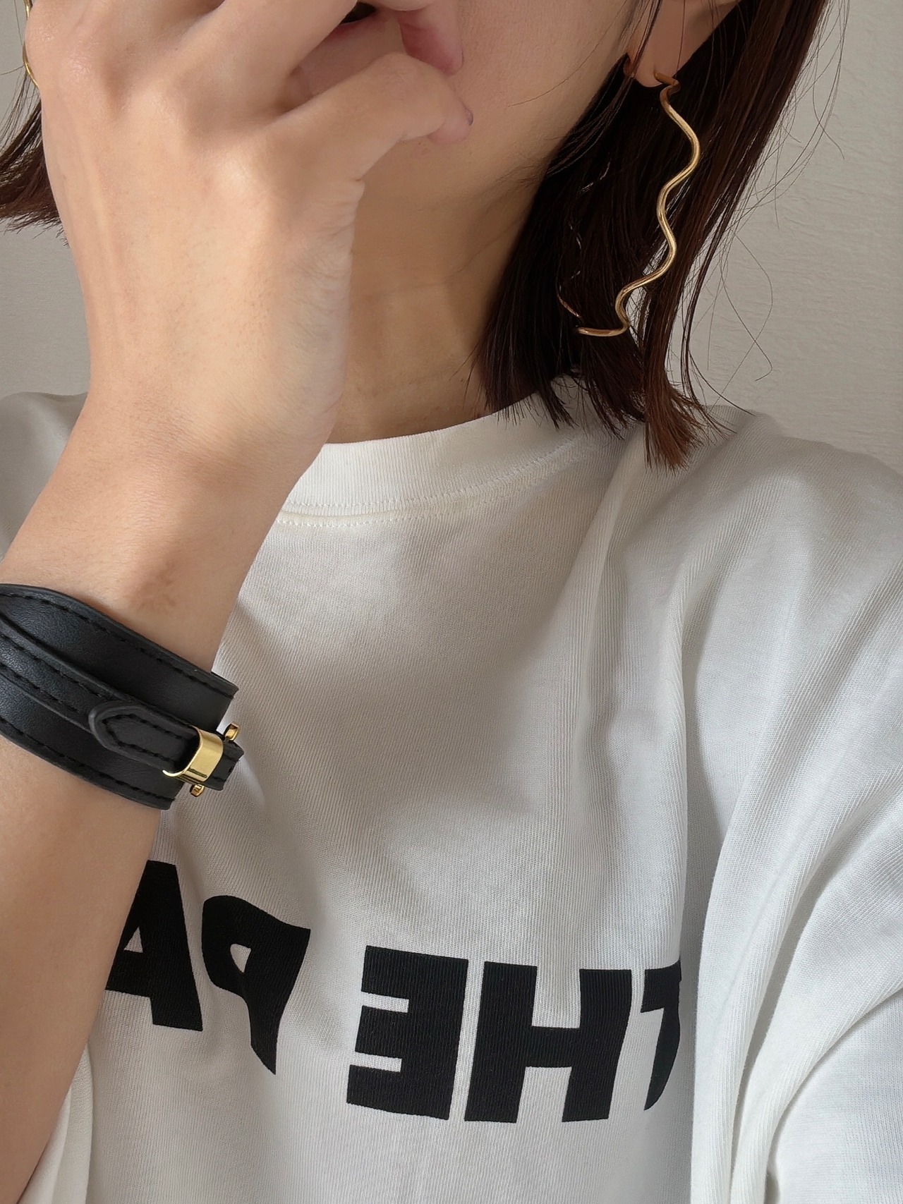 ウェーブラインピアス