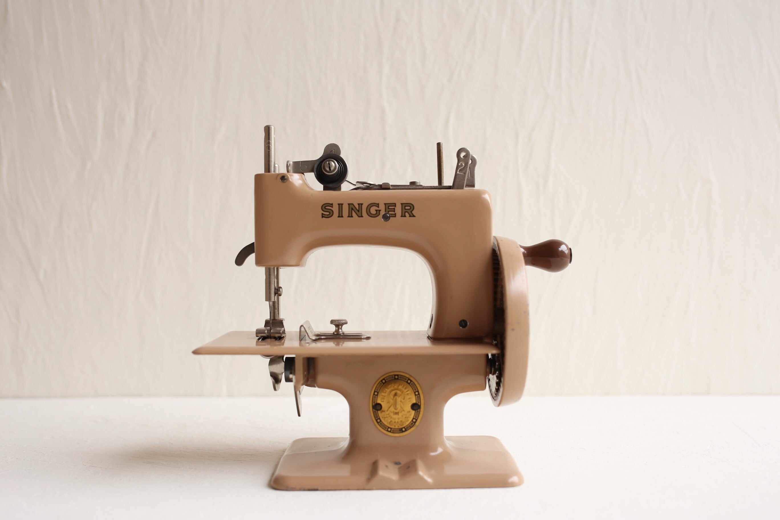 イギリス アンティーク ヴィンテージ SINGER トイミシン Model No.20