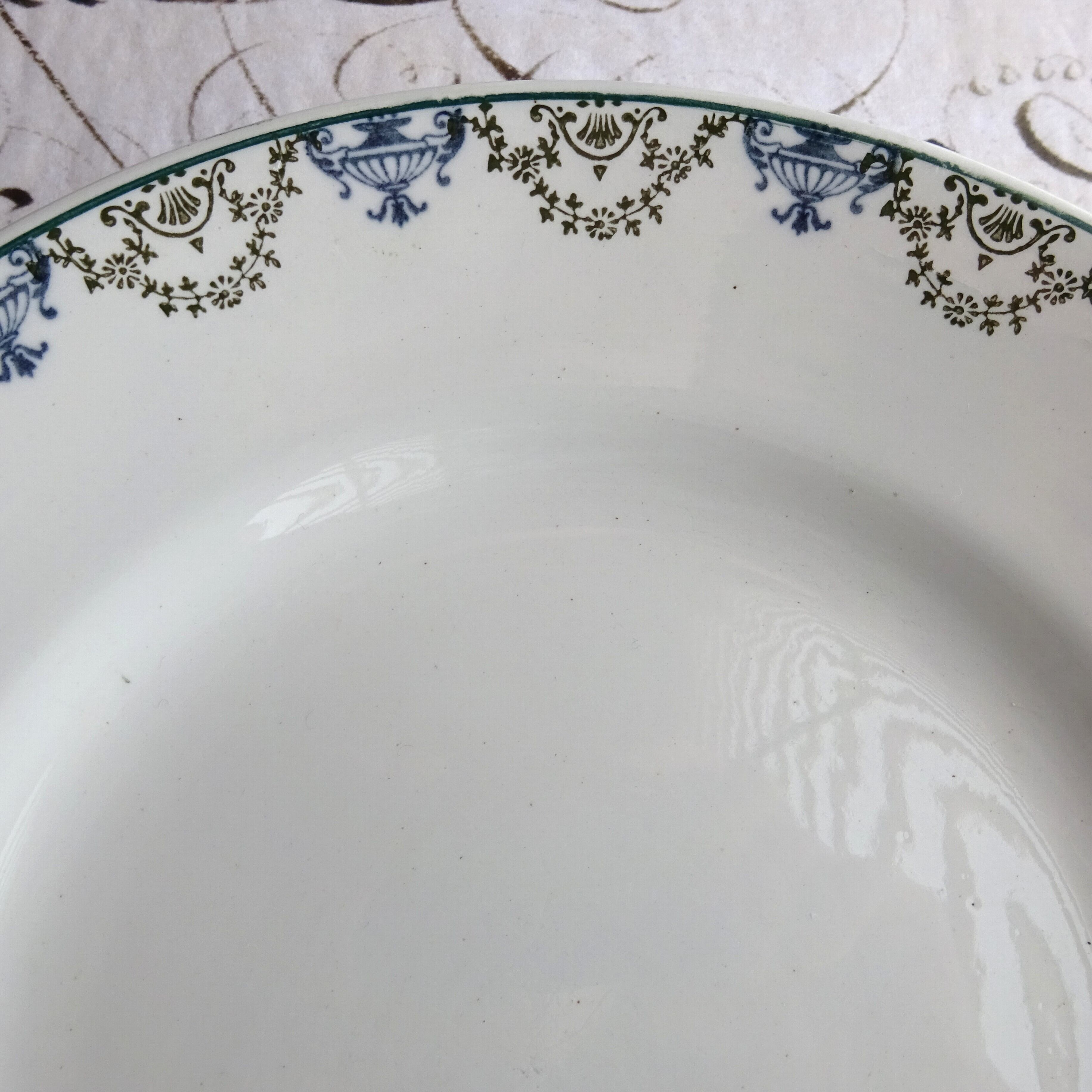 ☆ ST AMANDINOISE  décor 《 Guirlandes bleu et vert 》Ensemble de 2 assiettes plates (C)