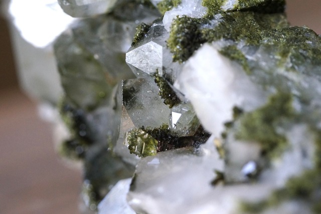 トルコ産クォーツ/エピドート Quartz / Epidote