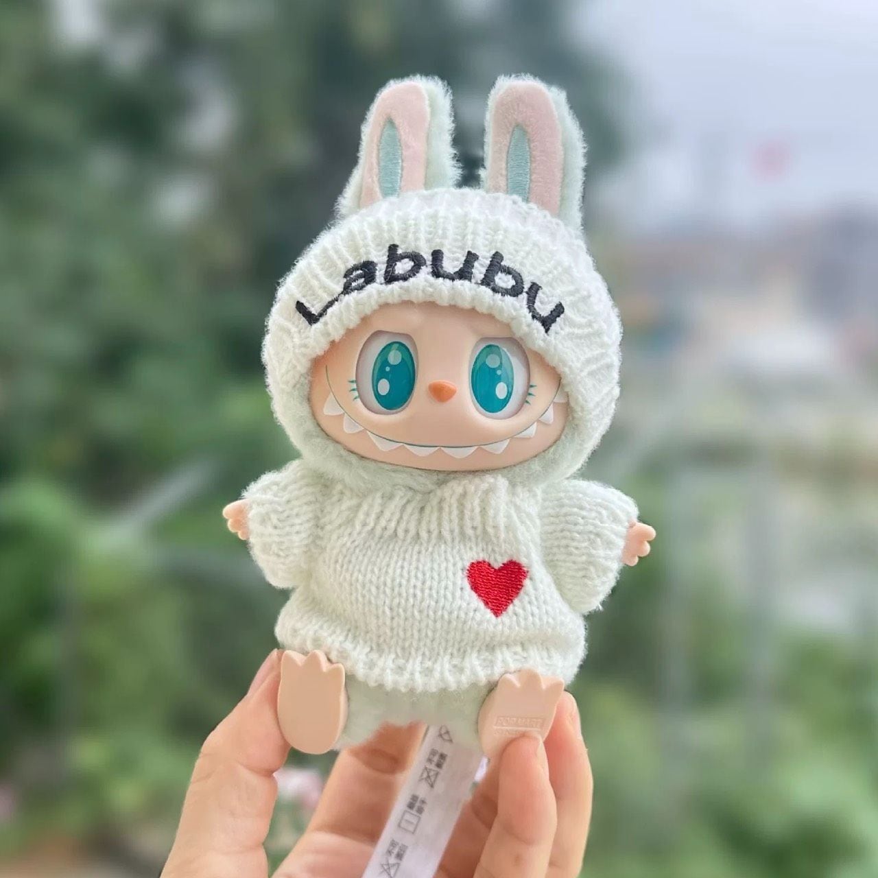 LABUBU 着せ替え 17cm ラブブ服 ブラック 黒 ホワイト 白 ロゴ刺繡入り
