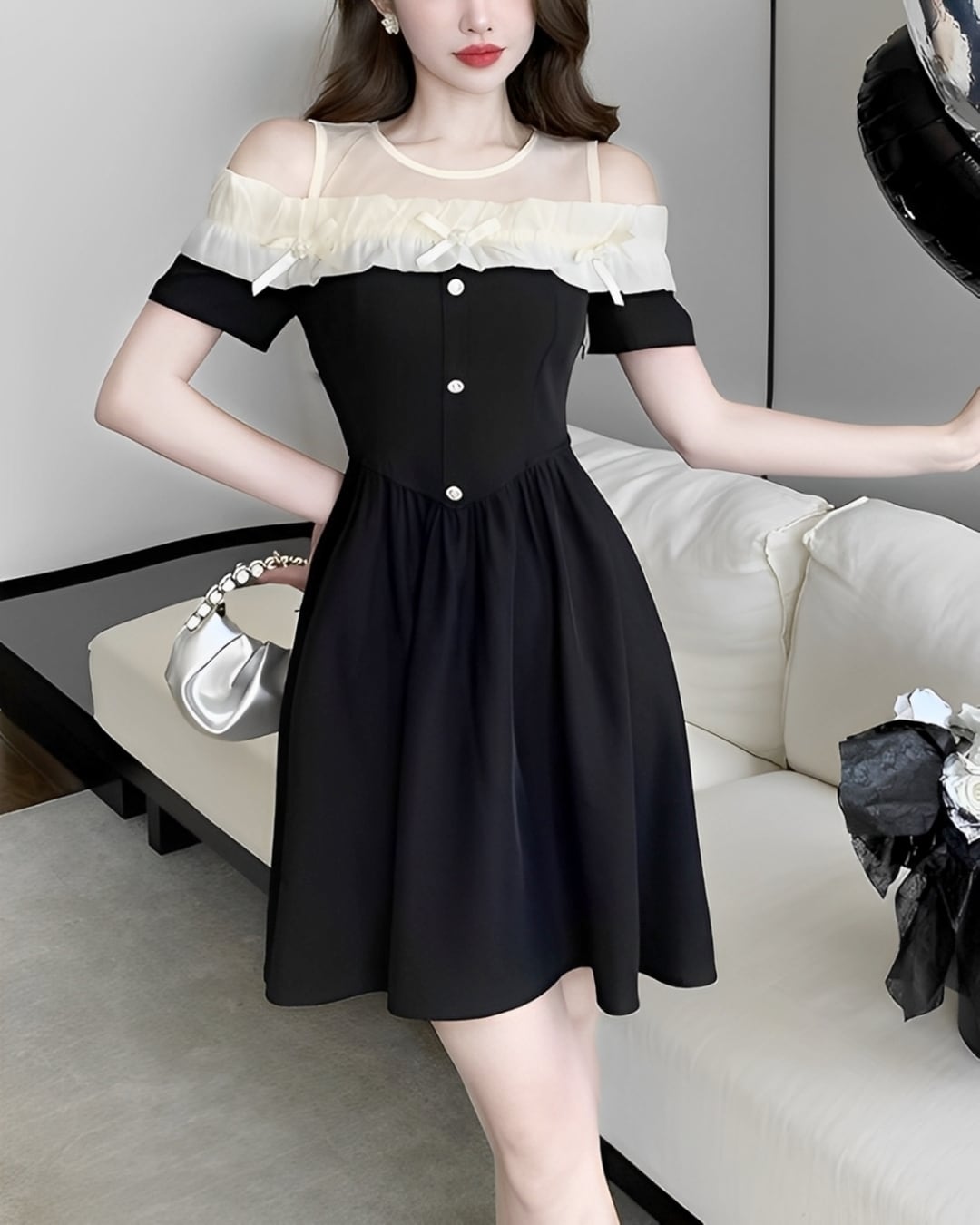 スウィートフリルオフショルダーブラックワンピース 25WP03088