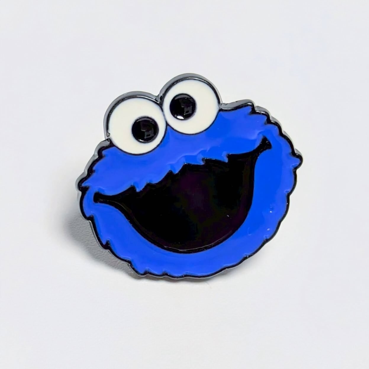 再入荷！送料無料！ ★ピンズ PINS★ピンバッジ 【 Sesame Street ( セサミストリート ) 】 クッキーモンスター face〚アメリカン雑貨 アメトイ〛
