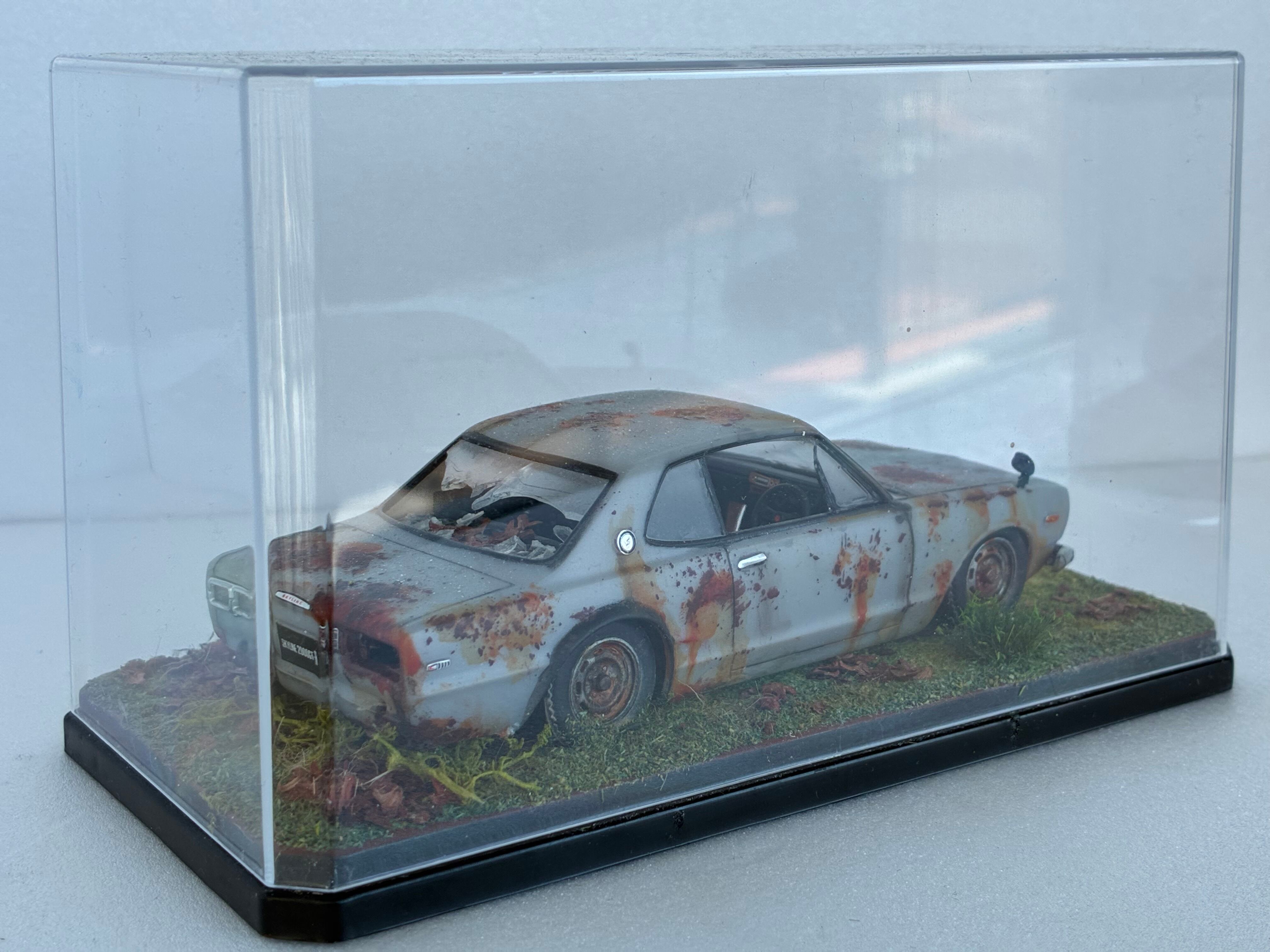 草ヒロ プラモデルジオラマ 日産ハコスカ | Pay ID