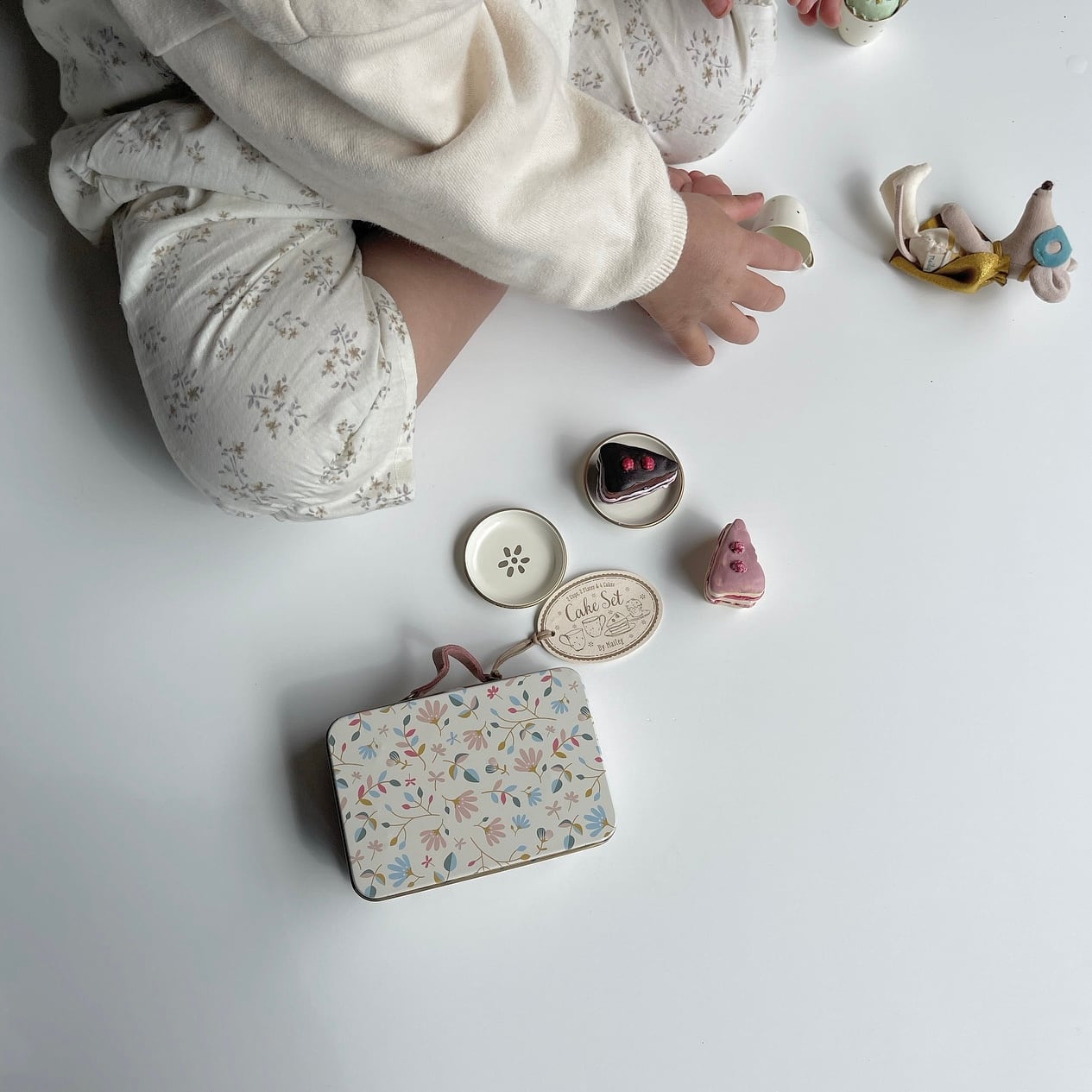 Maileg:cake & tablewear set