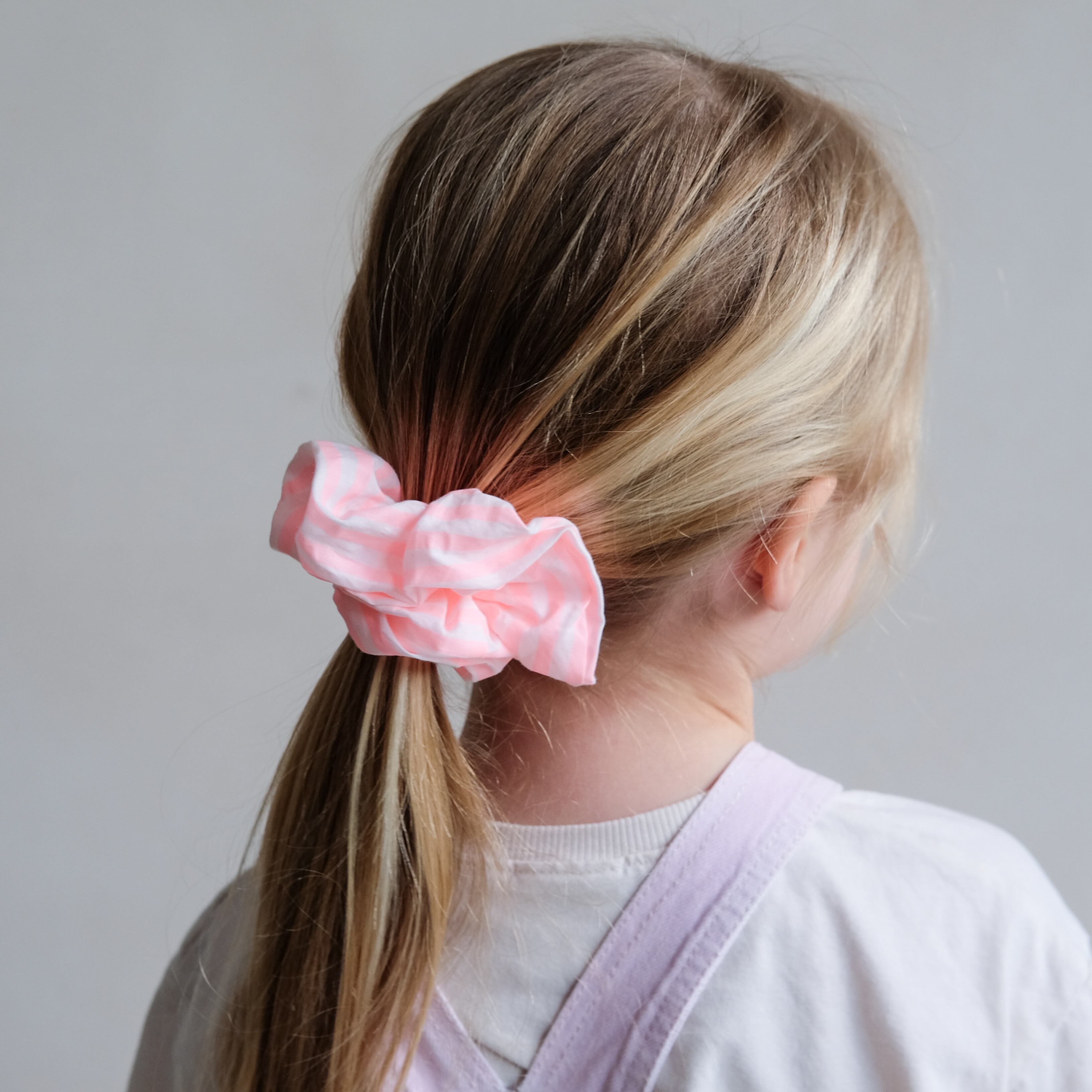 GIANT STRIPED SCRUNCHIE_162064 04