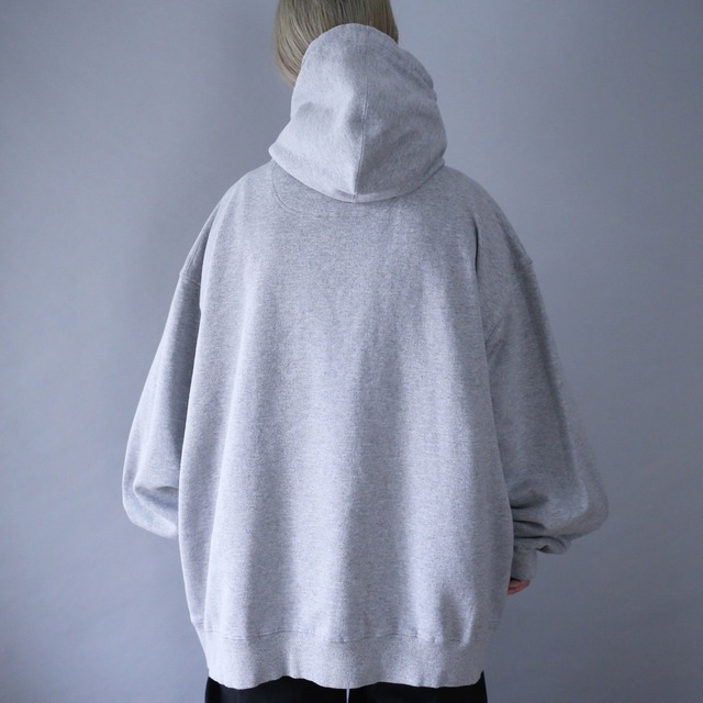 "Champion" light gray color over silhouette sweat parka