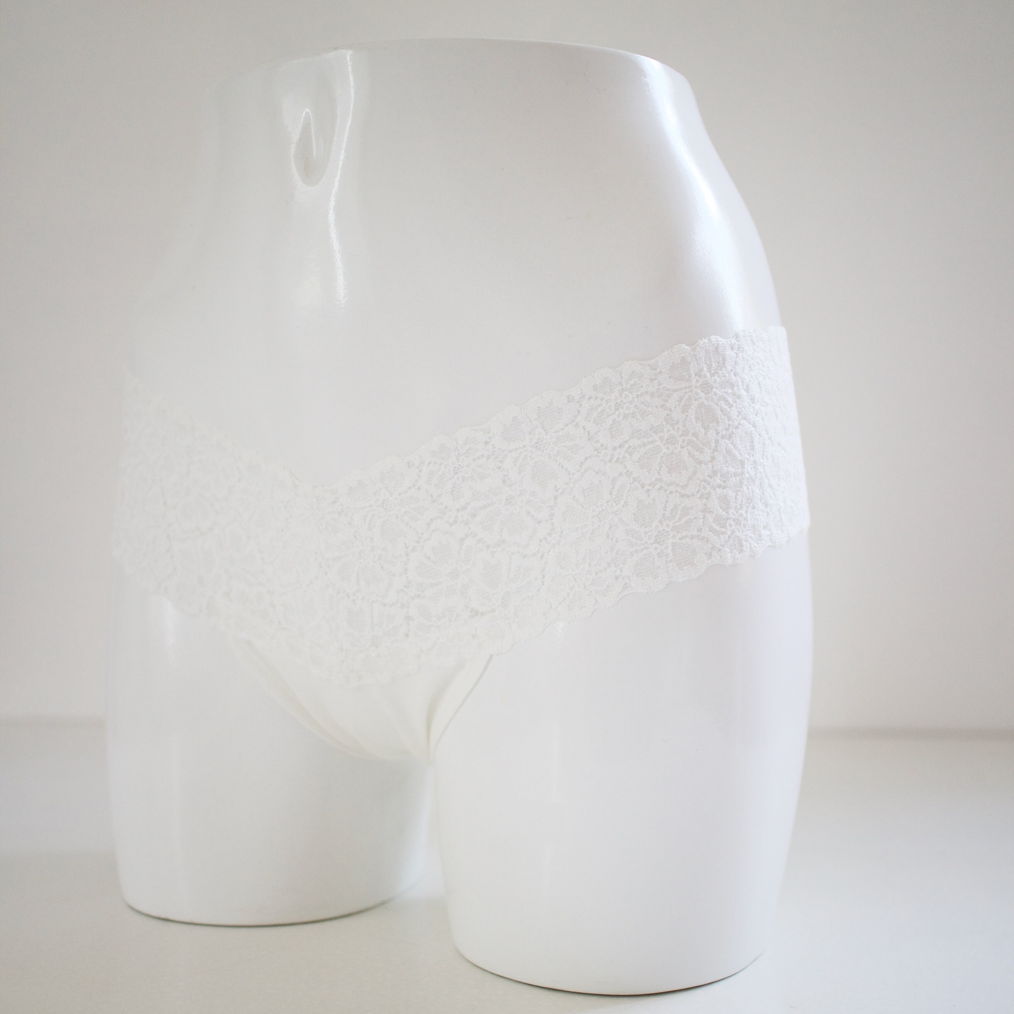 Punties* タンガタイプ <ホワイト>