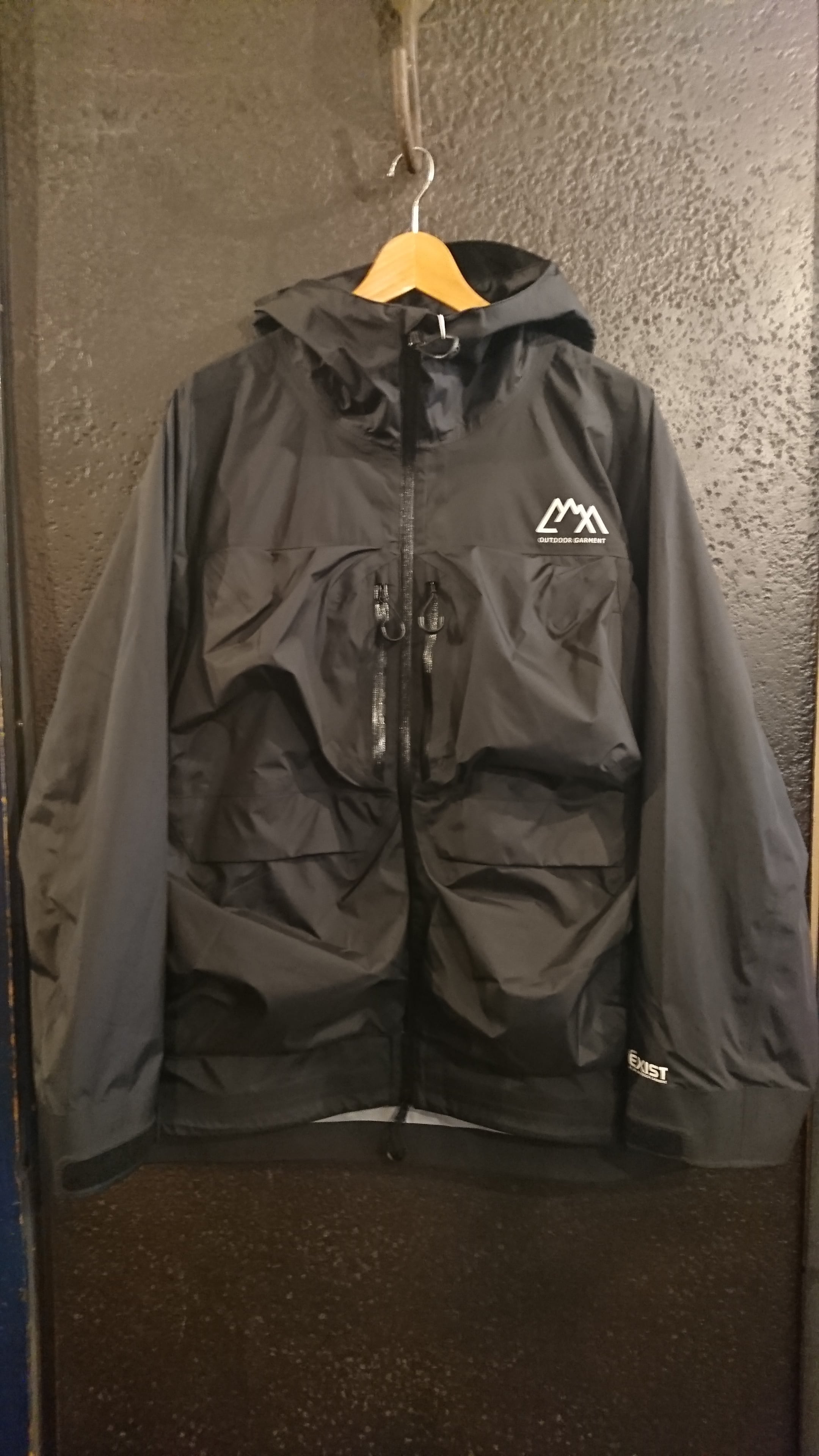 COMFY CMF OUTDOOR GARMENT 