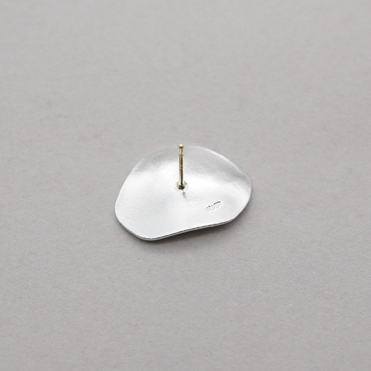 hatsuyuki　（純銀/K18）　Pierced　earring　（M）