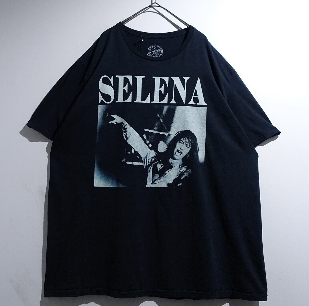 “SELENA” Black Print Design Artist T-Shirt