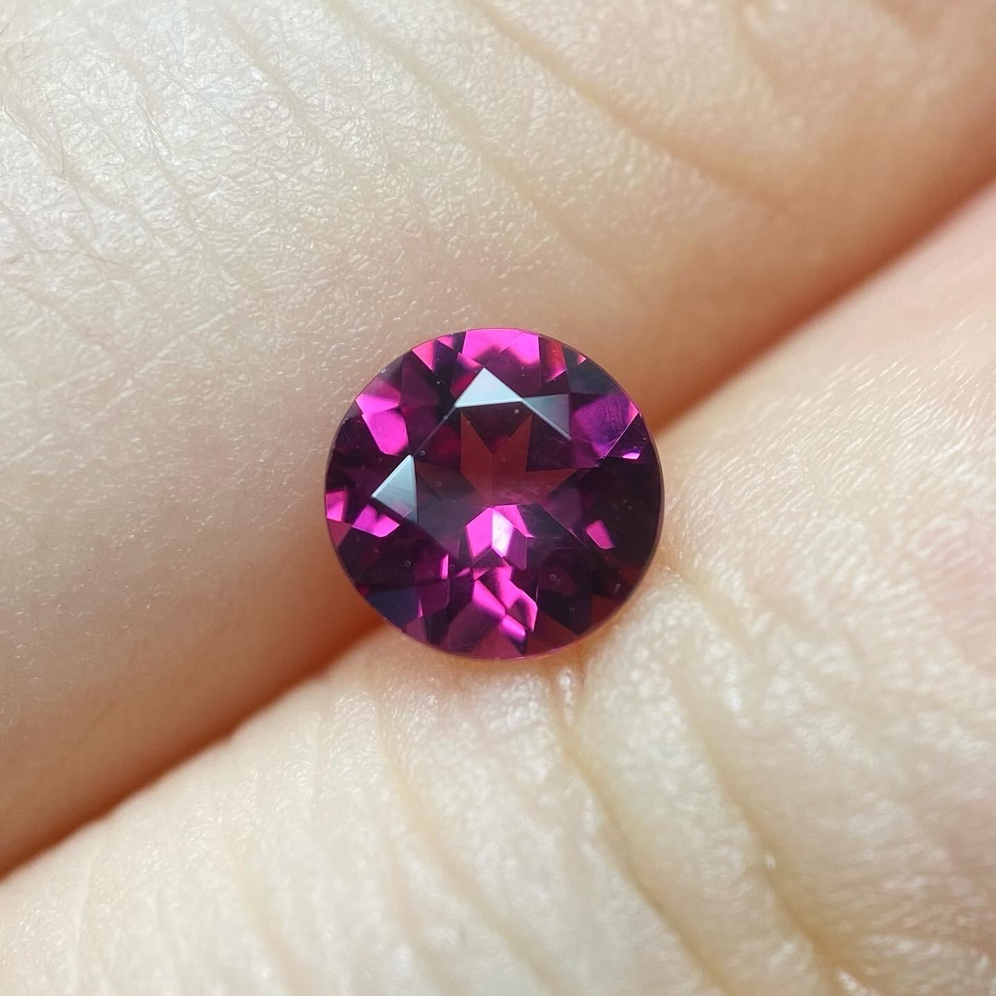 大人な雰囲気　ロードライトガーネット2