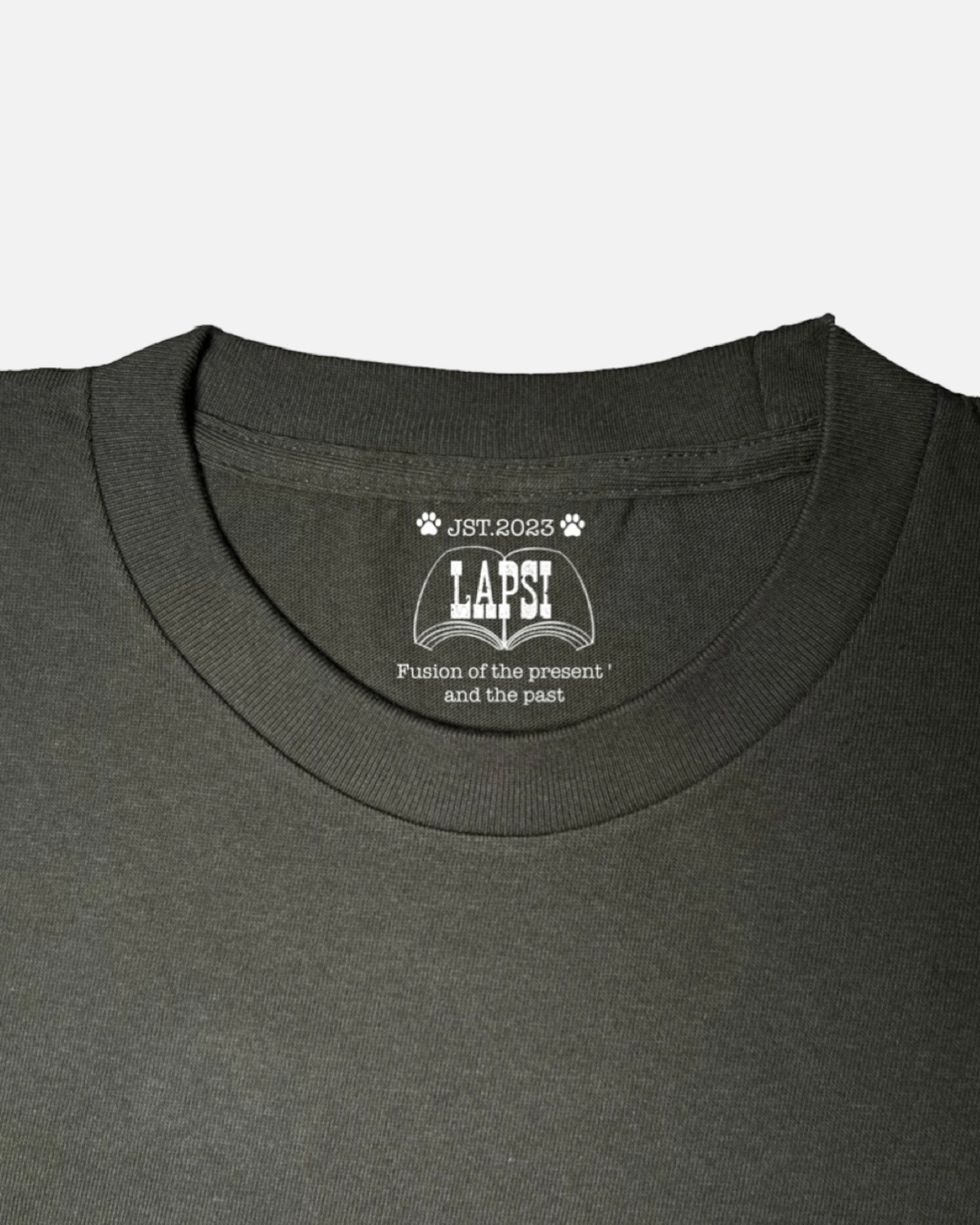 All dog brown fur long sleeve Tee