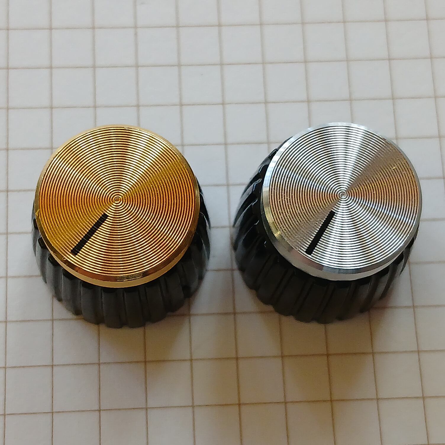 グレー プラスチック 蓋ノブ プラスチックノブ | PEDAL FREAKS