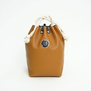 COMUSUBI (コムスビ) ／ COMUSUBI BAG "Leather" -Caramel-