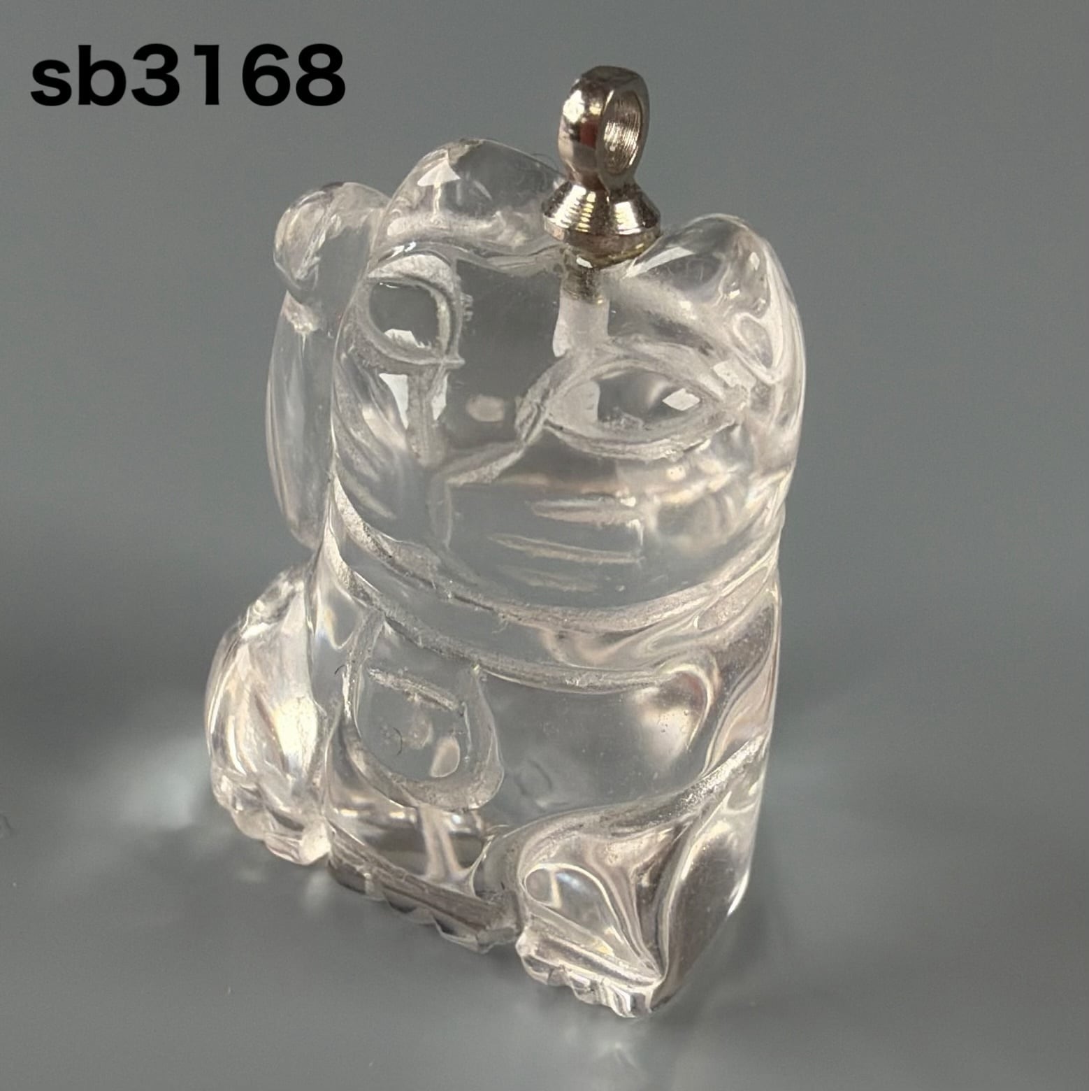 水晶 招き猫 チャーム 20ミリ sb3168 | 天然石の詩