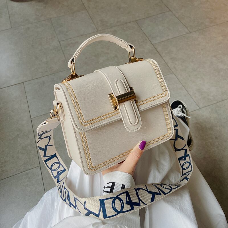 クロスボディバッグ女性バッグ2020人気の新しい波夏のファッションブロードバンドショルダーバッグネット赤ポータブル小さな正方形のバッグ Tiancai_Wing_Bag4514902