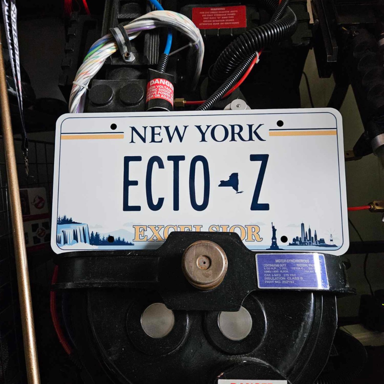 （ECTO Z）ゴーストバスターズ メルセデスベンツ スプリンター ナンバープレート