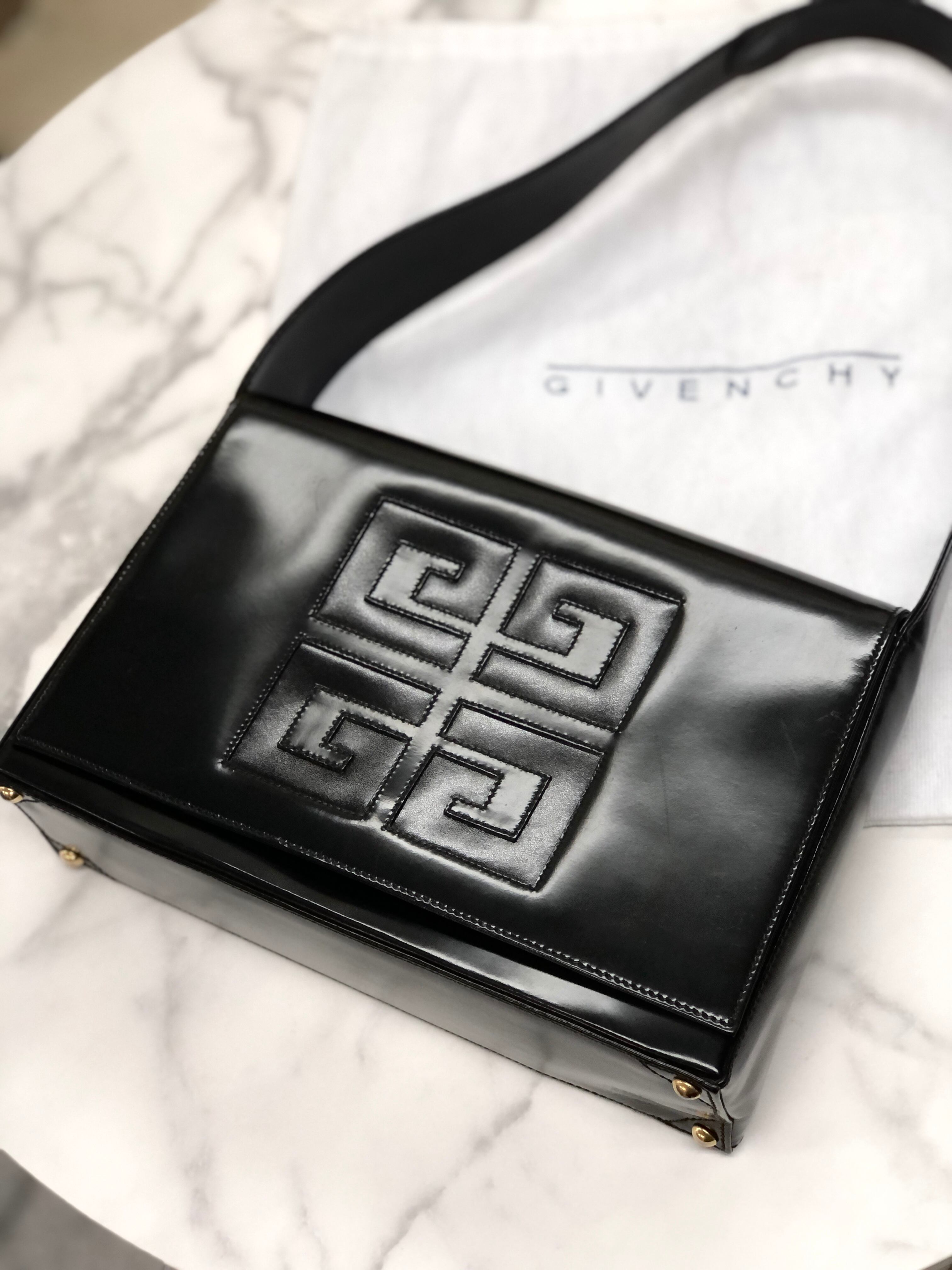 GIVENCHY ジバンシィ　ビッグロゴ　エナメル　ボックス　フラップ　ホーボー　ショルダーバッグ ブラック　vintage　ヴィンテージ　オールド　 ri2kzs | VintageShop solo powered by BASE