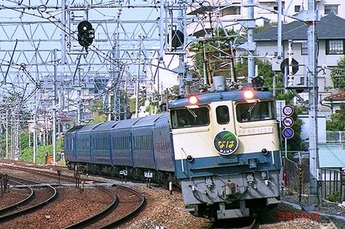 鉄道写真画像データ】EF65 1137＋25形『なは』 | RPD - 鉄道画像データ -