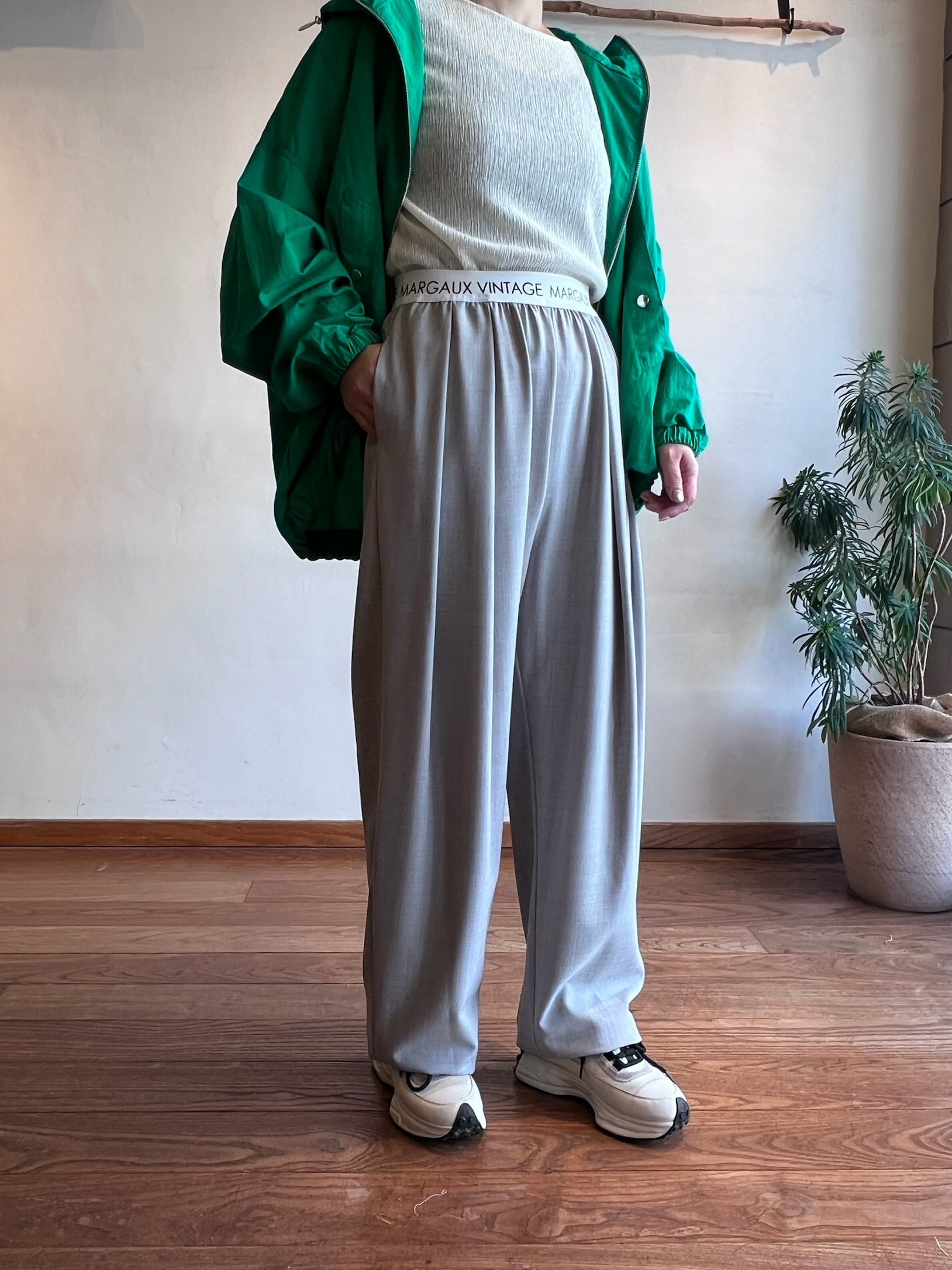 再入荷】MARGAUX VINTAGE / ウエストロゴタックパンツ | anouk