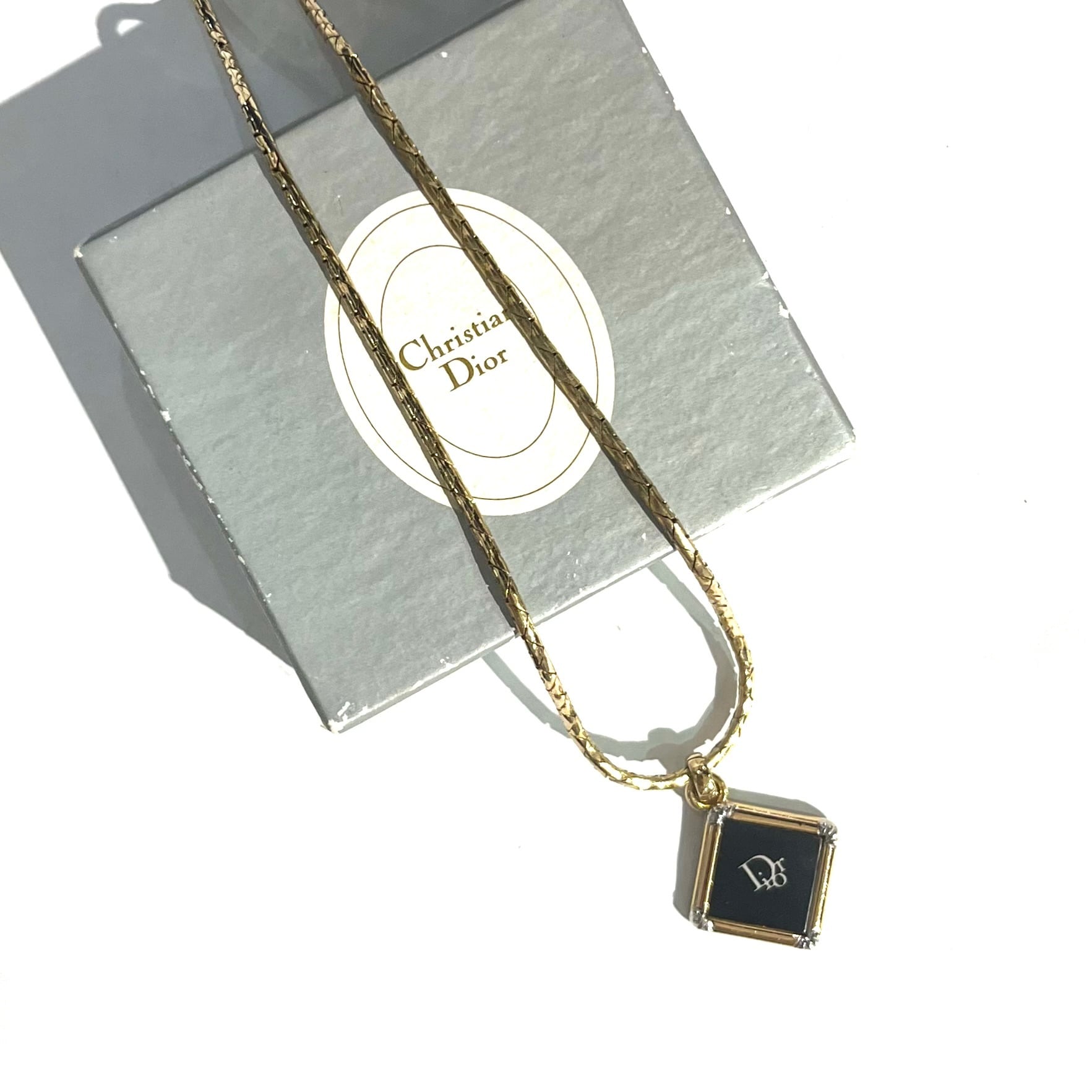 Christian Dior】1900 DIORブラックスクエア ネックレス／ヴィンテージ