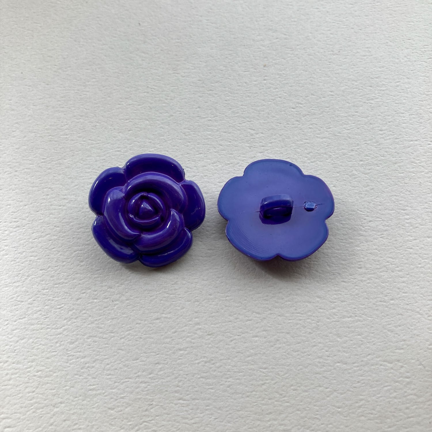 再入荷〉くすみカラーバラボタンM（24mm） | Dua-アクセサリーパーツ