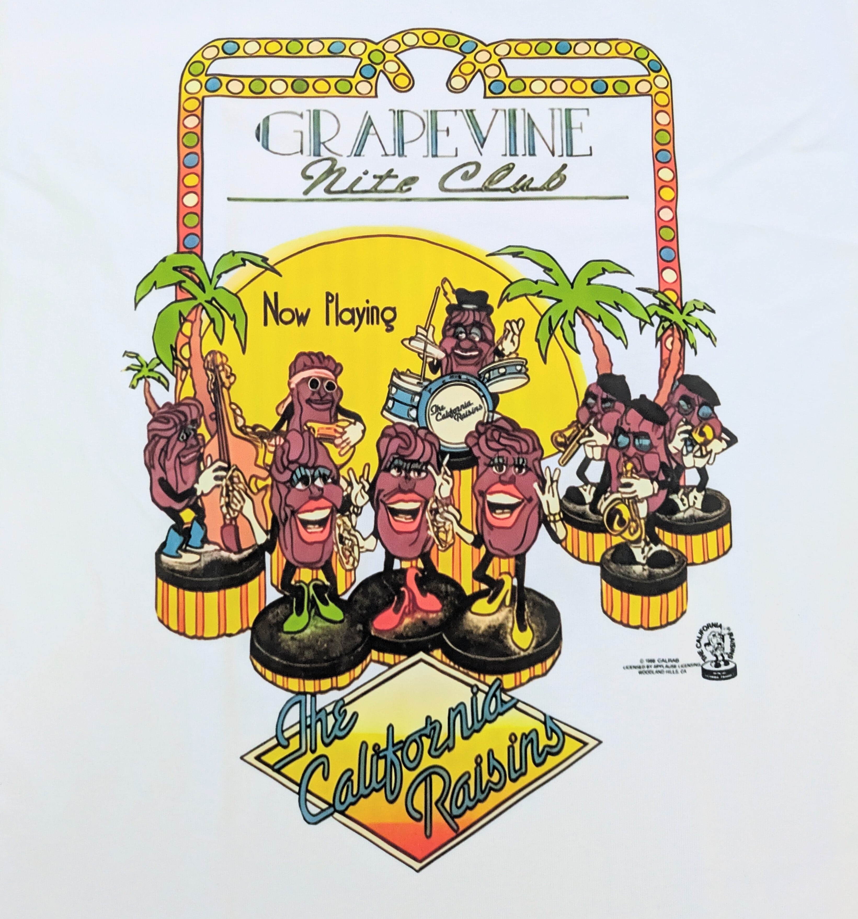 【 California Raisins ( カリフォルニアレーズン )】『 GRAPEVINE Nite Club 』/ Tシャツ〚アメリカン雑貨 アメトイ〛
