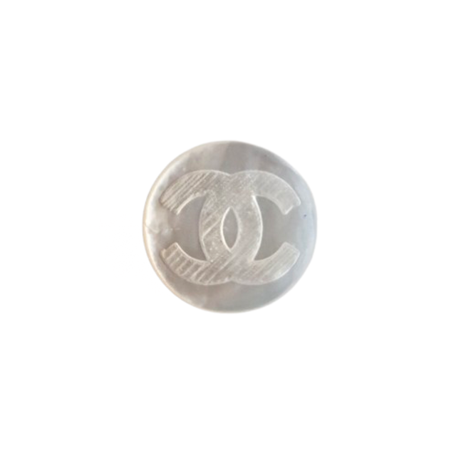 【VINTAGE CHANEL BUTTON】ココマーク 白蝶貝 ボタン 14mm C-24026